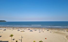 Apartamento de frente para o mar Praia Grande SP